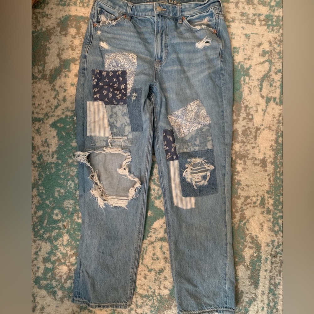American Eagle Floral Patch Straight Mom Jeans